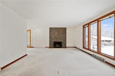 154 N Jamestown Rd, Coraopolis, PA 15108 - photo 7