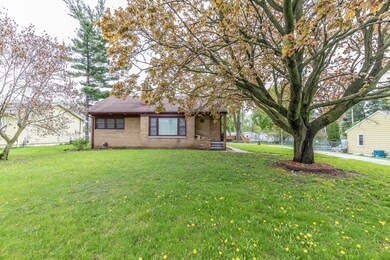 3713 W Holmes Rd, Lansing, MI 48911 - photo 2