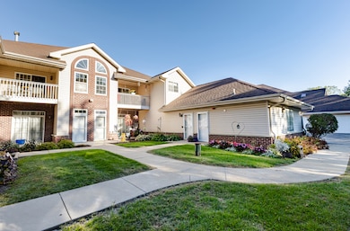 N43W32953 Rasmus Rd unit 3-H, Nashotah, WI 53058 - photo 4