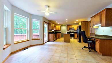 189 Hawthorne Dr, Milford, PA 18337 - photo 7