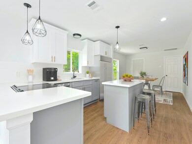 3937 King St, Houston, TX 77026 - photo 5