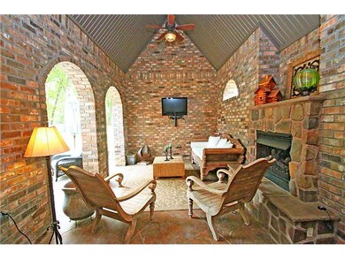 402 NW O St, Bentonville, AR 72712 - photo 4