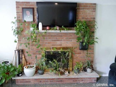 Family Room WOOD BURNING FIREPLACE