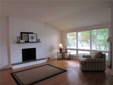 55 Longview Dr, Cranston, RI 02920 - photo 2