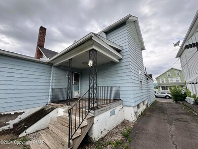 35 W South St, Nanticoke, PA 18634 - photo 2