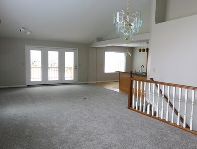 Living dining kitchen