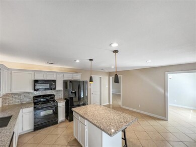 7831 Battlecreek Dr, Houston, TX 77040 - photo 5