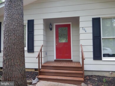 304 Confederate Dr, Locust Grove, VA 22508 - photo 2