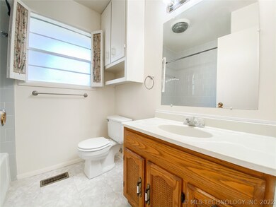 424 S Hickory Place, Broken Arrow, OK 74012 - photo 5