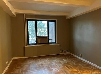 1735 Purdy St unit 2B, Bronx, NY 10462 - photo 5