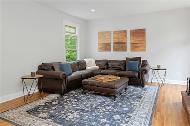 105 Honeysuckle Hill Ln, Easton, CT 06612 - photo 4