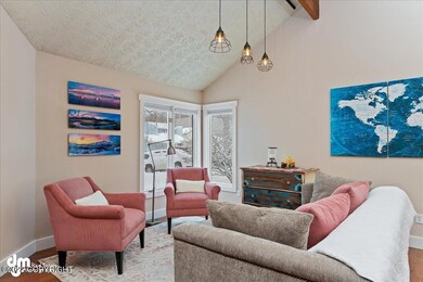 05-Living Room_MAX1654