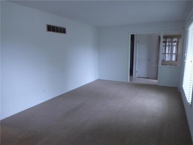 5422 Melrose Ln, Shawnee, KS 66203 - photo 4