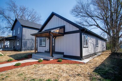 1429 W 4th St, Anderson, IN 46016 - photo 2