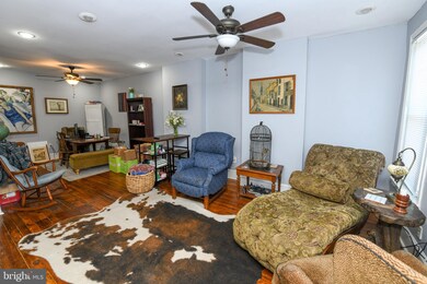 2043 Fernon St, Philadelphia, PA 19145 - photo 5