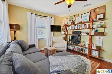 725 Viola St, San Marcos, TX 78666 - photo 5