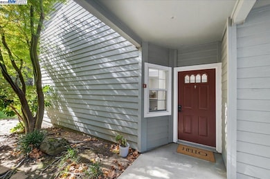 7875 Canyon Meadow Cir unit C, Pleasanton, CA 94588 - photo 2