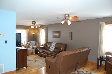 Living Room 4