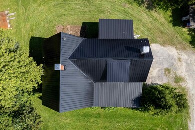 252 Railroad St, Littleton, NH 03561 - photo 4