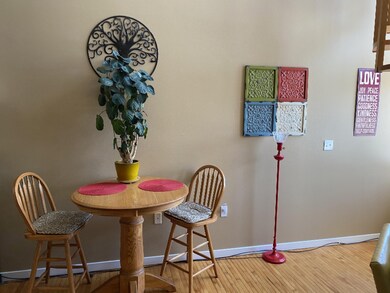 297 Clay - Dining Area A
