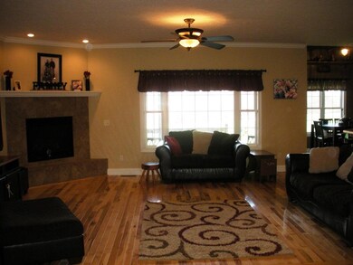 4395 S 92nd Rd, Bolivar, MO 65613 - photo 4