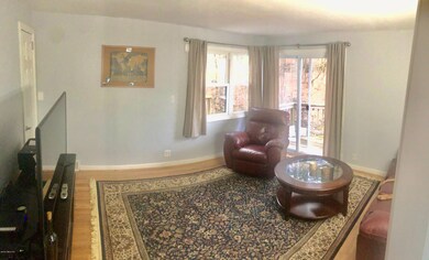 16 Concord St unit RIGHT, Greenwich, CT 06831 - photo 6