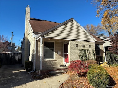 1562 S Bates St, Birmingham, MI 48009 - photo 3