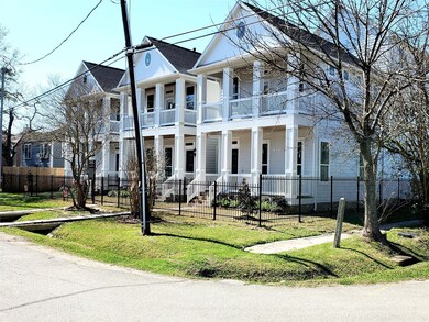 2729 Rutland St, Houston, TX 77008 - photo 4