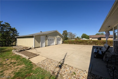 3015 Avalon Rd NW, Carrollton, OH 44615 - photo 6