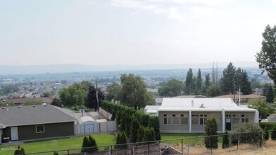 Views of the Valley