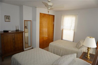 Master Bedroom, side 15.