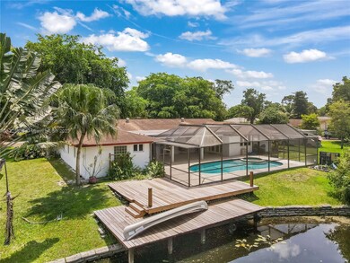 11121 SW 40th Ct, Davie, FL 33328 - photo 4