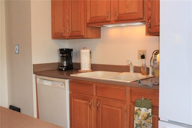 2941 Tulip Dr, Columbus, IN 47203 - photo 6