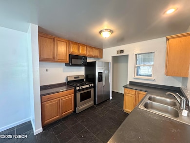 401 S R St, Lompoc, CA 93436 - photo 4