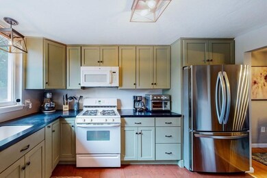 82 Gaslight Ln, North Easton, MA 02356 - photo 7