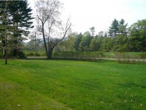 239 E Putney Falls Rd, Putney, VT 05346 - photo 3