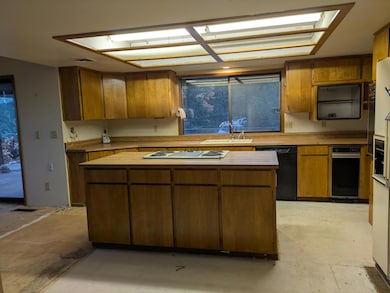 PXL_20251112_004501534.MP