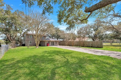 6127 Lazy Ln, Brazoria, TX 77422 - photo 5