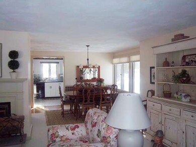 311 Hemlock Cir, Lincoln, MA 01773 - photo 6