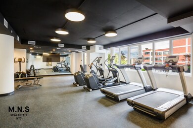 The Silver Star unit 10-F, Long Island City, NY 11101 - photo 5