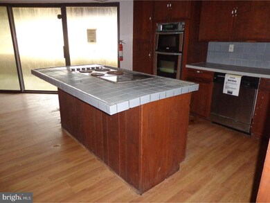 16 Catalpa Crescent, Pilesgrove, NJ 08098 - photo 6