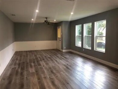 304 W Texas St, Denison, TX 75020 - photo 6