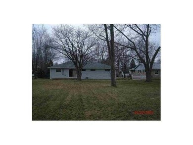 2704 N Cowing Park Ln, Muncie, IN 47303 - photo 2