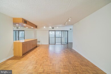 103 W Montgomery Ave unit 5B, Ardmore, PA 19003 - photo 4