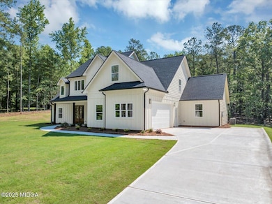 644 Harbour Shores Dr, Jackson, GA 30233 - photo 2