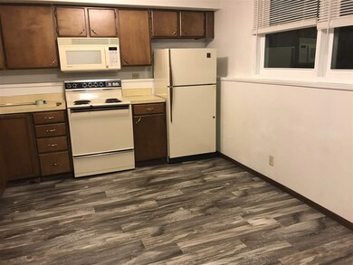 2507 W 4th St unit 2, Cedar Falls, IA 50613 - photo 2