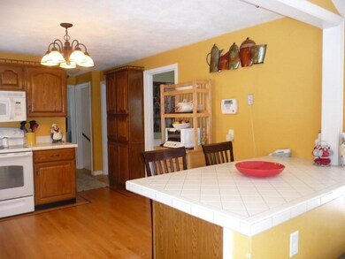 5 Adams St, Billerica, MA 01821 - photo 5