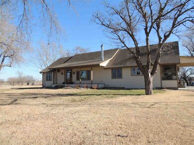 Only 10 mins from west Wichita!