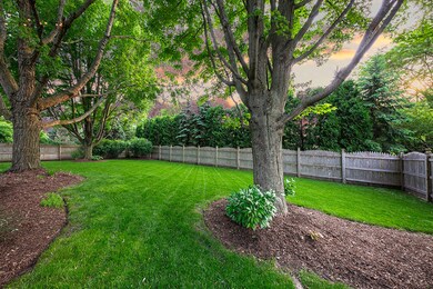 2307 Boulder Ct, Naperville, IL 60565 - photo 6