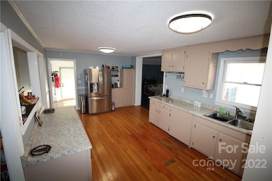 200 Donna Ave, Gastonia, NC 28052 - photo 3